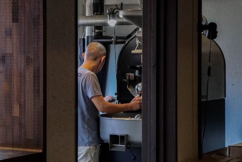 Masahiro at work in the roastery (other location)