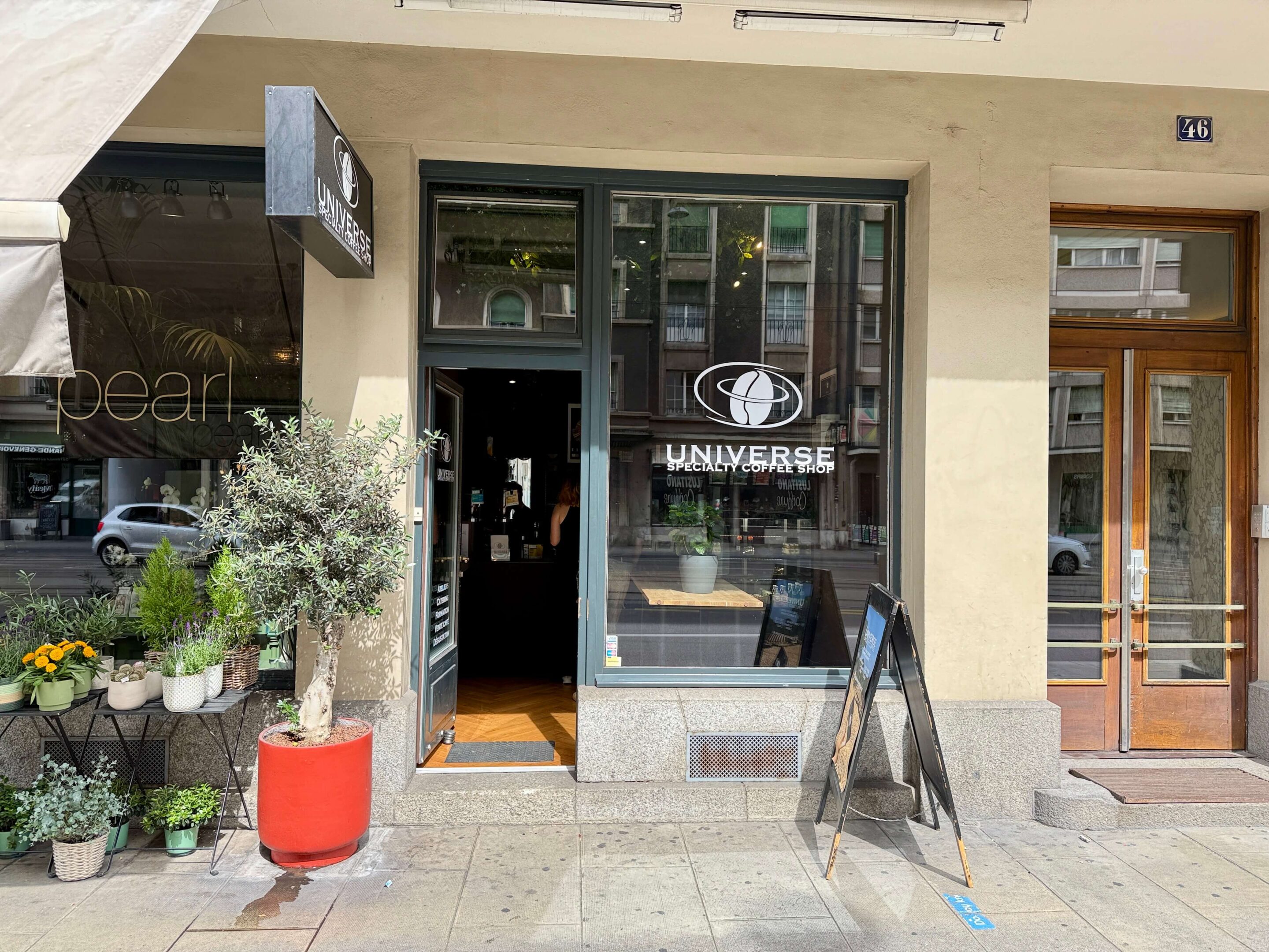 Outside view of a coffee shop