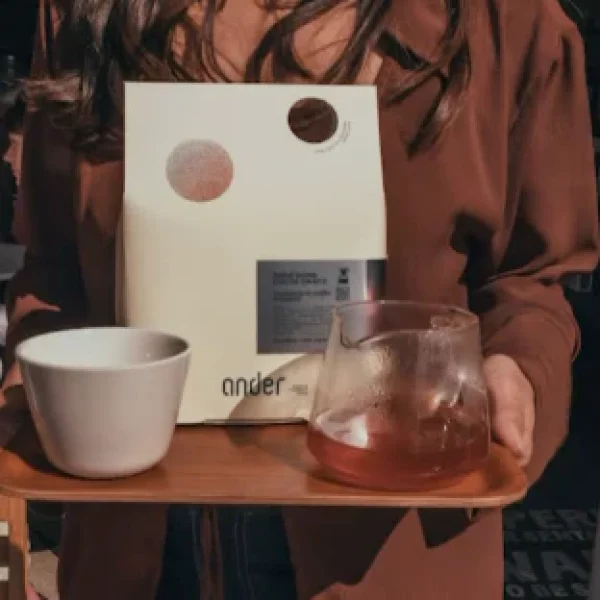 cobea-boxpouch-handbrewcocoabeans-served02